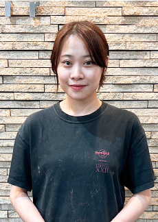 スタッフ 佐藤真菜