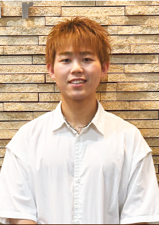 スタッフ 若山涼人